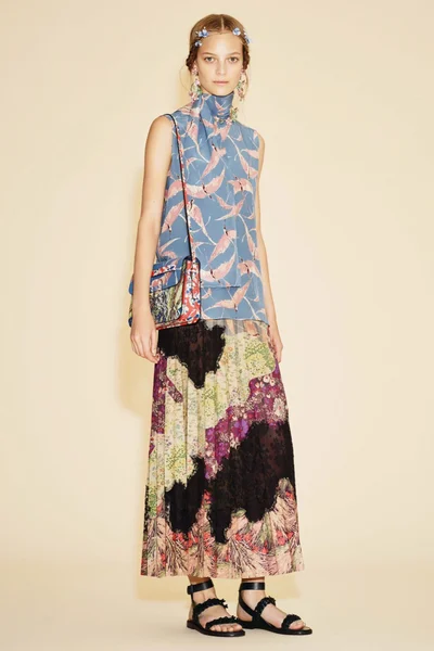 Look 50
